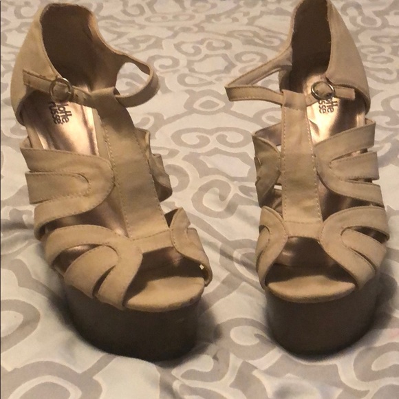 High Heels great condition - Picture 2 of 2